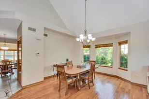 8057 W Duane Dr, Frankfort, IL 60423 - Photo 5