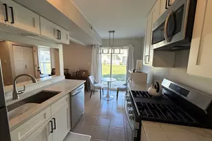 335 David Ct, Bartlett, IL 60103 - Photo 7