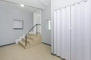 6911 S Paxton Ave, Chicago, IL 60649 - Photo 5