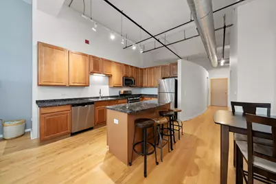 1645 W Ogden Avenue #702, Chicago, IL 60612 - Photo 7