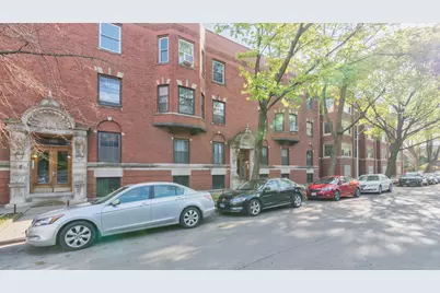 1327 E 52nd Street #302, Chicago, IL 60615 - Photo 1
