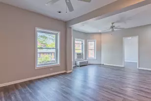 1327 E 52nd St, Chicago, IL 60615 - Photo 9