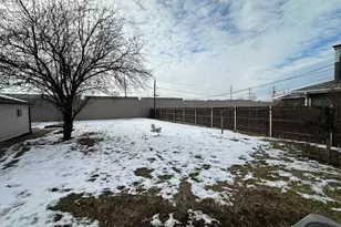 7600 S Ferdinand Ave, Bridgeview, IL 60455 - Photo 21