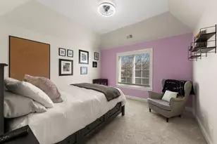 411 W Jefferson Ave, Naperville, IL 60540 - Photo 33