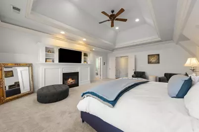 411 W Jefferson Avenue, Naperville, IL 60540 - Photo 23