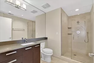 1550 W Cornelia Ave, Chicago, IL 60657 - Photo 17