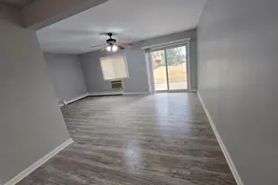 10389 Dearlove Rd, Glenview, IL 60625 - Photo 3