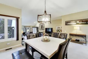 22 Rodeo Dr, Burr Ridge, IL 60527 - Photo 7