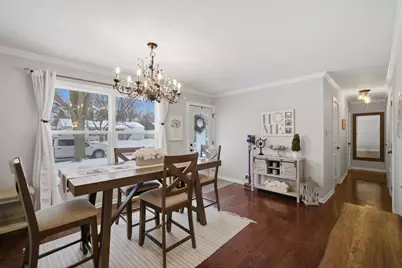 289 Navajo Trail, Buffalo Grove, IL 60089 - Photo 9