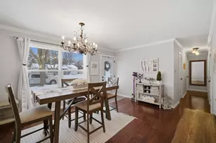 289 Navajo Trail, Buffalo Grove, IL 60089 - Photo 9