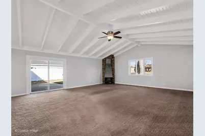 27 Hawthorne Lane, Streamwood, IL 60107 - Photo 5