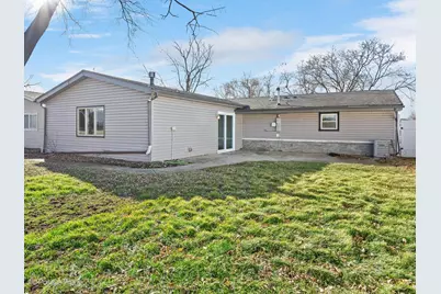 27 Hawthorne Lane, Streamwood, IL 60107 - Photo 19