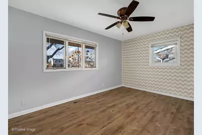 27 Hawthorne Lane, Streamwood, IL 60107 - Photo 15