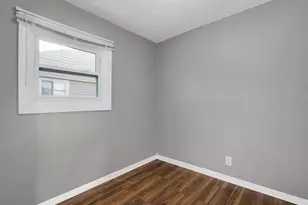 27 Hawthorne Ln, Streamwood, IL 60107 - Photo 17