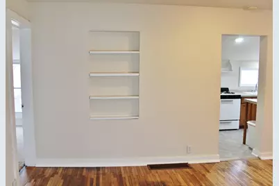 108 N Van Buren Street, Newark, IL 60541 - Photo 7