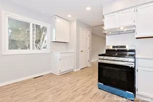 [Address not provided], Lake Zurich, IL 60047 - Photo 9