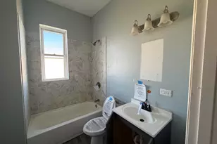 10901 S Michigan Ave, Chicago, IL 60628 - Photo 11