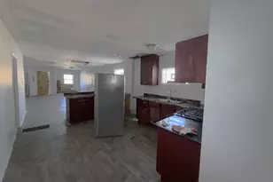 10901 S Michigan Ave, Chicago, IL 60628 - Photo 15