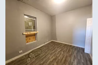 10901 S Michigan Avenue, Chicago, IL 60628 - Photo 9