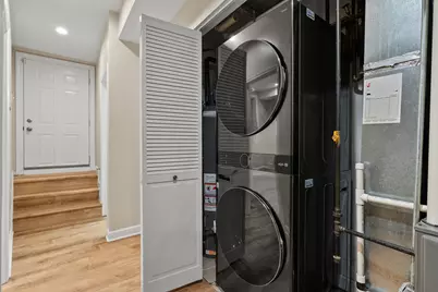 3105 W George Street #1, Chicago, IL 60618 - Photo 15