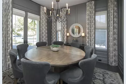 217 E Hillside Avenue, Barrington, IL 60010 - Photo 5