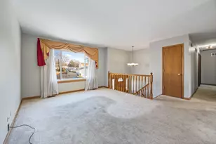 5S710 Steeple Run Dr, Naperville, IL 60540 - Photo 3