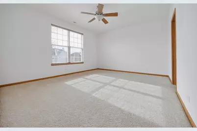 1385 Scarboro Road #204, Schaumburg, IL 60193 - Photo 9