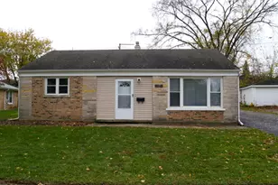 17 Oak Ln, Park Forest, IL 60466 - Photo 1