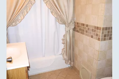 424 W Bluff Street, Streator, IL 61364 - Photo 11