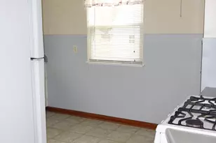 424 W Bluff St, Streator, IL 61364 - Photo 7