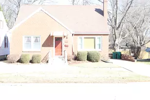 424 W Bluff St, Streator, IL 61364 - Photo 1