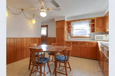 210 S Wa Pella Avenue, Mount Prospect, IL 60056 - Photo 13