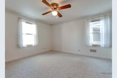 210 S Wa Pella Avenue, Mount Prospect, IL 60056 - Photo 15