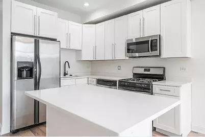 5733 N Winthrop Avenue #Penthouse, Chicago, IL 60660 - Photo 9