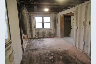 113 N Spring Street, Franklin Grove, IL 61031 - Photo 5