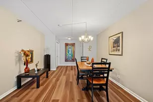 7041 W Touhy Ave, Niles, IL 60714 - Photo 3