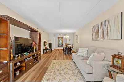 7041 W Touhy Avenue #209, Niles, IL 60714 - Photo 7