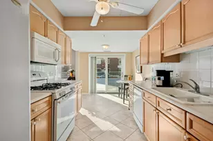 7041 W Touhy Ave, Niles, IL 60714 - Photo 11