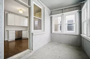 4045 W Nelson St, Chicago, IL 60641 - Photo 13