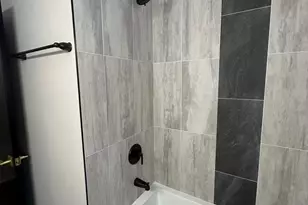 1021 W Vermont Ave, Chicago, IL 60827 - Photo 19