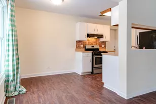 254 Sunset Ct, Vernon Hills, IL 60061 - Photo 13