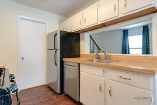 254 Sunset Ct, Vernon Hills, IL 60061 - Photo 19