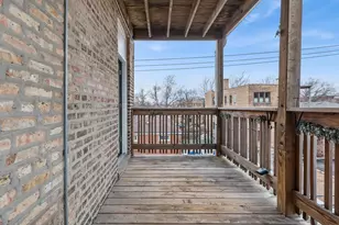 2306 W Jarvis Ave, Chicago, IL 60645 - Photo 15