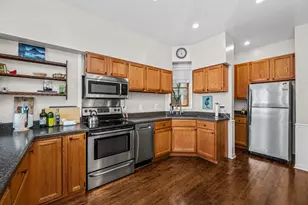 1468 W Foster Ave, Chicago, IL 60640 - Photo 17