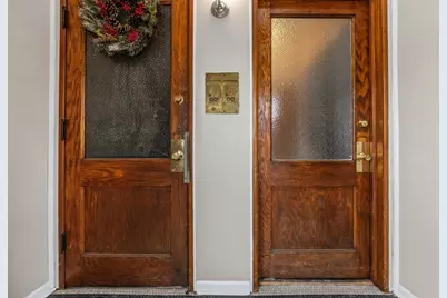 1468 W Foster Avenue, Chicago, IL 60640 - Photo 3