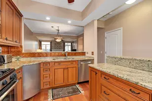 4228 W Harrington Ln, Chicago, IL 60646 - Photo 11