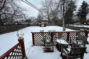 1229 Algonquin Dr, Elgin, IL 60120 - Photo 21