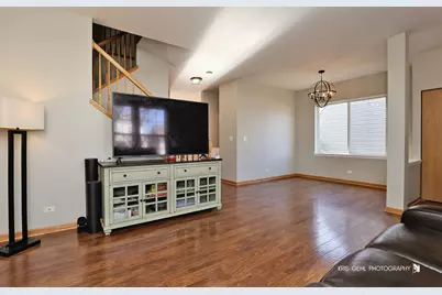 799 S Waterbury Drive, Round Lake, IL 60073 - Photo 3