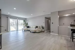 4406 Euclid Ave, Rolling Meadows, IL 60008 - Photo 3