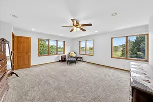 4 Bernay Ct, Cary, IL 60013 - Photo 29